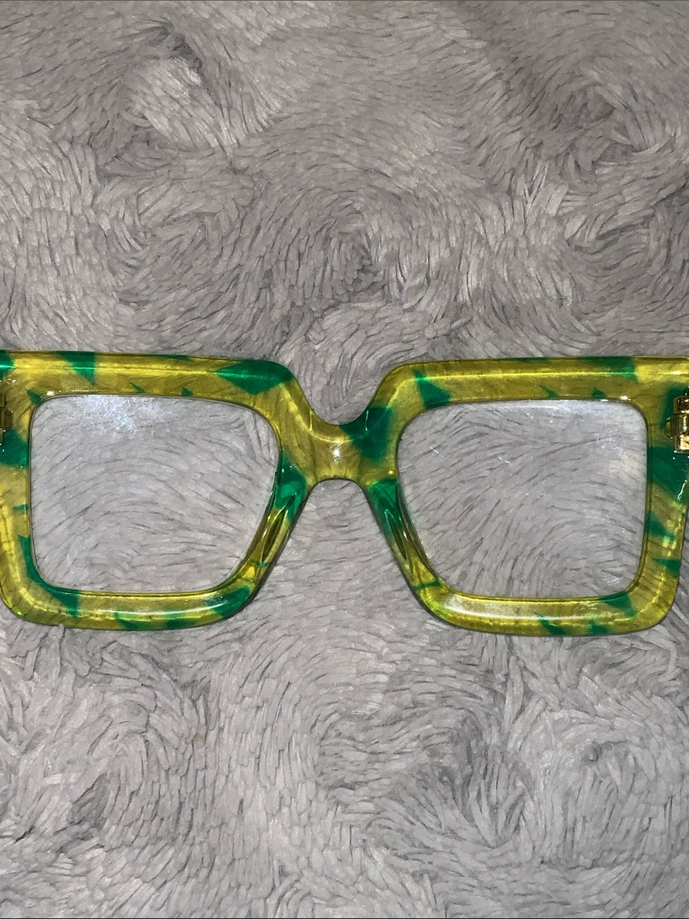Square Frame Fashion Glasses - Picture 6 of 7